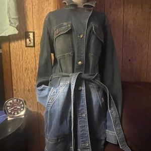 Women’s awesome long jacket like new